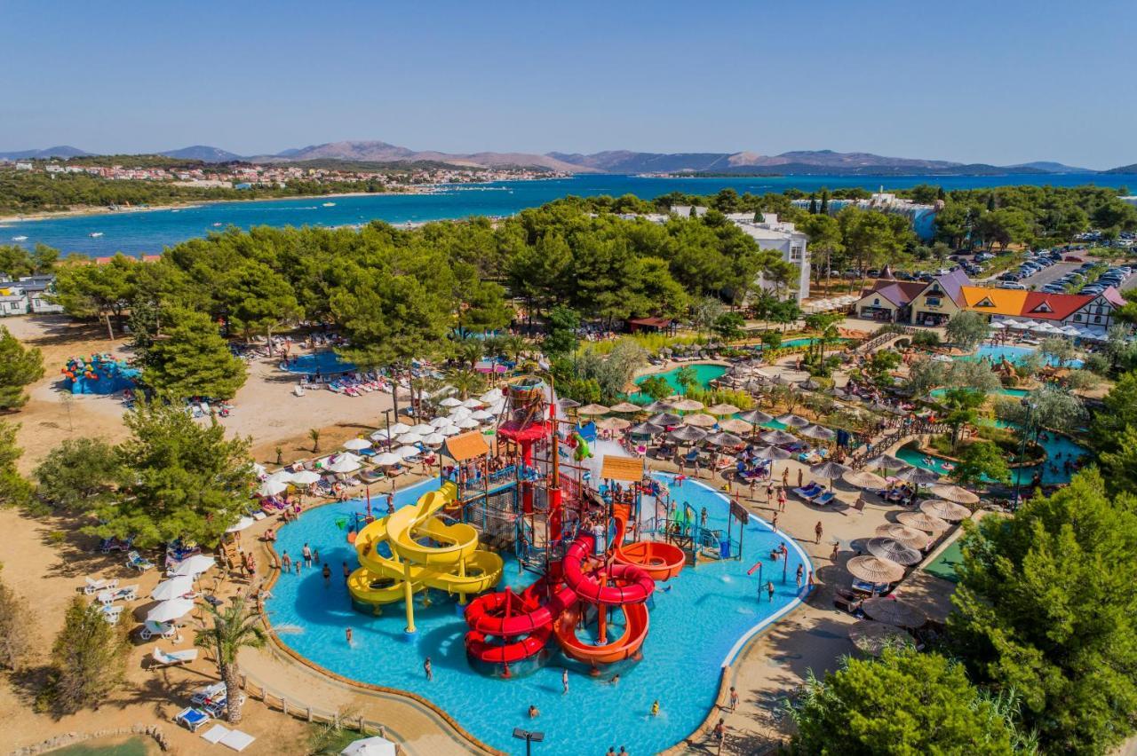 Mediteran Travel Mobile Homes Solaris ブロダリツァ エクステリア 写真