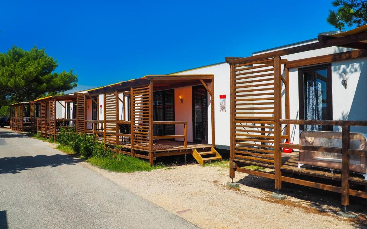 Mediteran Travel Mobile Homes Solaris ブロダリツァ エクステリア 写真